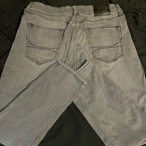 HOLLISTER SKINNY JEANS